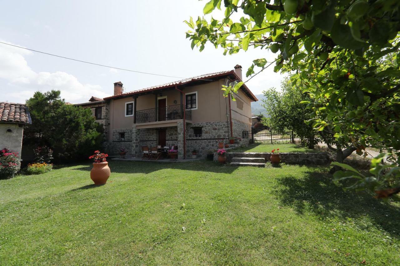 Dora's House at Agios Germanos Prespes Hostal Exterior foto