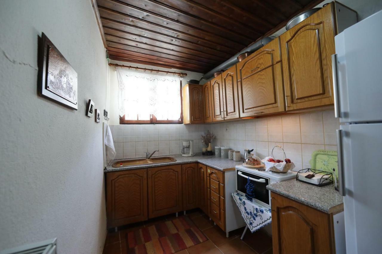 Dora's House at Agios Germanos Prespes Hostal Exterior foto