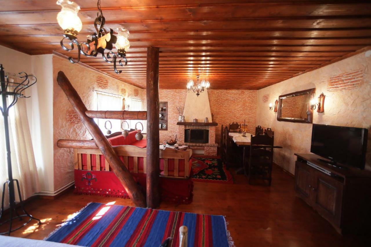 Dora's House at Agios Germanos Prespes Hostal Exterior foto